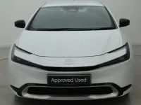 Used Toyota Prius 220 HP (161 kW) 2025 White Hatchback
