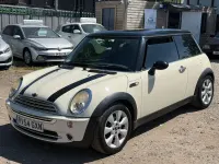 Used Mini Cooper Hatch 2004 White Hatchback