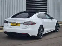 Used Tesla Model S 350 kW (476 HP) 2016 White Hatchback