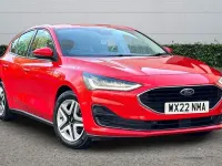 Używany Ford Focus Trend 125 KM (91 kW) 2022 Czerwony Hatchback
