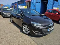 Used Vauxhall Astra Elite 130 HP (95 kW) 2014 Brown Hatchback