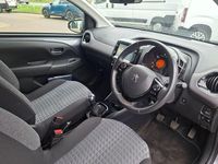 Used Peugeot 108 Allure 72 HP (52 kW) 2022 Grey Hatchback