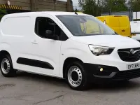Used Vauxhall Combo Edition 130 HP (95 kW) 2021 White MPV