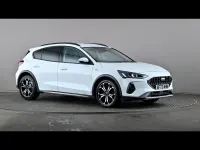 Begagnad Ford Focus Active X 120 HK (88 kW) 2022 Vit Halvkombi
