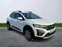 Gebraucht Dacia Sandero Comfort 100 PS (73 kW) 2022 Weiß Kleinwagen
