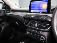 Gebraucht Ford Focus Trend 125 PS (91 kW) 2022 Silber Kleinwagen