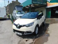 Used Renault Captur Dynamique 90 HP (66 kW) 2016 Cream SUV
