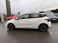 Used Hyundai i20 SE 100 HP (73 kW) 2023 Atlas white Hatchback