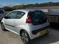Used Peugeot 107 Active 68 HP (50 kW) 2014 Silver Hatchback