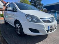 Used Vauxhall Zafira 115 HP (84 kW) 2012 White MPV