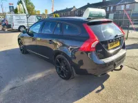 Usado Volvo V60 Business Edition 181 CV (133 kW) 2015 Negro Familiar