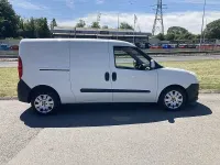 Used Fiat Doblò 105 HP (77 kW) 2014 White MPV