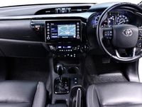 Usado Toyota HiLux 204 HP (150 kW) 2024 Pickup