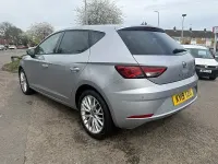 Used Seat Leon SE Dynamic 115 HP (84 kW) 2019 Silver Hatchback