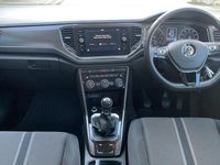Used VW T-Roc SE 113 HP (83 kW) 2019 Grey SUV