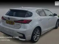 Usado Lexus CT200h 2020 Blanco Utilitario