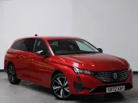 Używany Peugeot 308 Allure 131 KM (96 kW) 2023 Czerwony Kombi