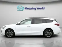 Used Ford Focus ST-Line 125 HP (91 kW) 2023 White Estate