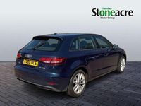 Usado Audi A3 150 HP (110 kW) 2018 Azul Sedan