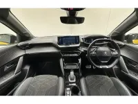 Używany Peugeot e-208 Premium 100 kW (136 KM) 2021 Żółty Hatchback