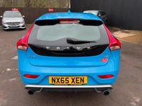 Used Volvo V40 R-Design 122 HP (89 kW) 2015 Blue Hatchback