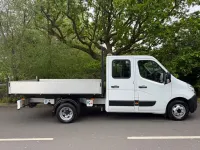 Used Vauxhall Movano 145 HP (106 kW) 2017 White MPV