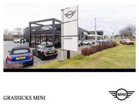 Używany Mini Aceman Exclusive 158 kW (215 KM) 2025 Czerwony SUV