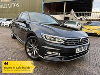 Usado VW Passat R-line 150 HP (110 kW) 2019 Cinzento Sedan