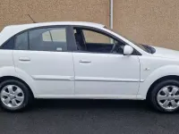 Used Kia Rio 108 HP (79 kW) 2010 White Hatchback