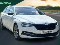 Used Skoda Superb SportlinePlus 196 HP (144 kW) 2023 White Estate