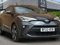 Usado Toyota C-HR Design 122 HP (89 kW) 2023 Cinzento SUV