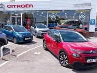 Used Citroën C3 Feel 82 HP (60 kW) 2019 Red Hatchback