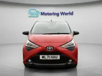 Gebraucht Toyota Aygo X-clusiv 71 PS (52 kW) 2022 Rot Kleinwagen