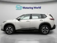 Usado Nissan X-Trail Acenta Premium 204 CV (150 kW) 2023 Plateado SUV