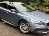 Usado Volvo V40 CC Plus 152 HP (111 kW) 2018 Carrinha