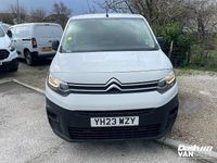 Używany Citroën Berlingo 100 KM (73 kW) 2023 Biały Minivan