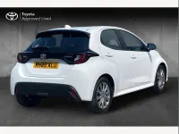 Used Toyota Yaris 116 HP (85 kW) 2023 White Hatchback