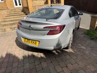 Second-hand Vauxhall Insignia 140 CP (102 kW) 2015 Argintiu Hatchback