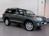 Used Toyota Land Cruiser 272 HP (200 kW) 2014 Grey SUV