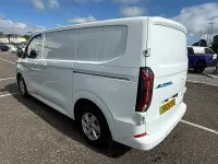 Used Ford Transit Custom Limited 100 kW (136 HP) 2025 White Van
