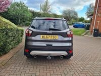 Usado Ford Kuga Titanium 150 CV (110 kW) 2018 Gris SUV