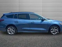 Used Ford Focus ST-Line 153 HP (112 kW) 2025 Blue Estate