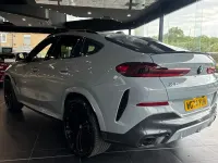 Usado BMW X6 M Sport 352 CV (258 kW) 2024 Gris SUV