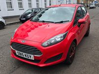 Usado Ford Fiesta Style 82 HP (60 kW) 2015 Vermelho Citadino