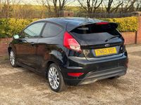 Used Ford Fiesta Zetec 125 HP (91 kW) 2013 Black Hatchback