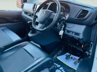 Used Vauxhall Vivaro S 100 HP (73 kW) 2020 White MPV
