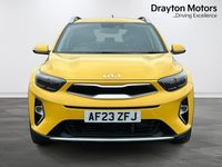 Used Kia Stonic 118 HP (86 kW) 2023 Yellow SUV