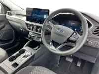 Usado Ford Kuga Titanium 242 HP (177 kW) 2024 Azul SUV