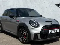Begagnad Mini John Cooper Works Hatch 2023 Silver Halvkombi