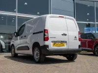 Used Citroën Berlingo 99 HP (72 kW) 2023 White MPV